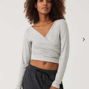 Outdoor voices CloudKnit long sleeve wrap